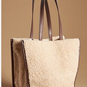 Anthropologie The Flâneur Midi Trapeze Tote in furry Sherpa